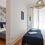 Guinea 19 By Interhome Lisboa