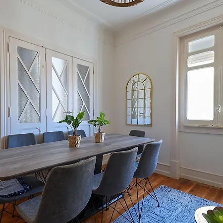 Guinea 19 By Interhome * Lisbon