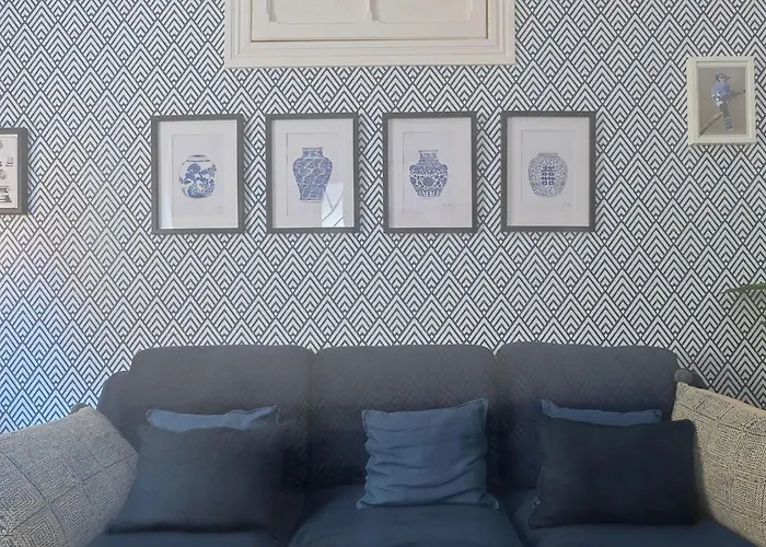 Guinea 19 By Interhome