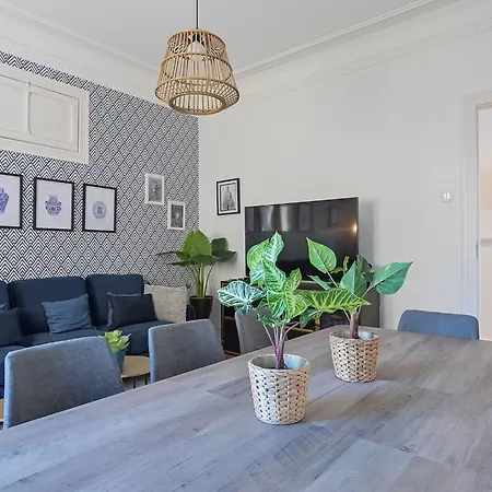 Guinea 19 By Interhome Appartement Lissabon