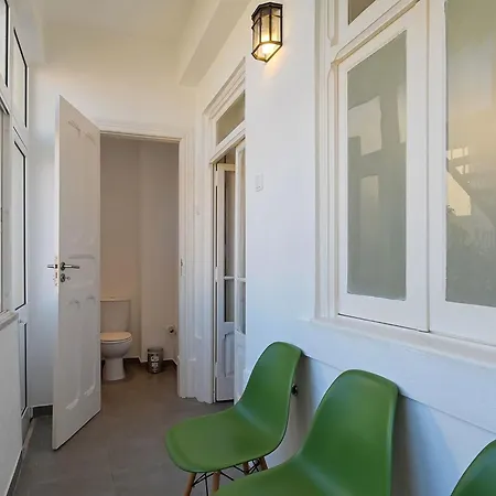 Guinea 19 By Interhome
