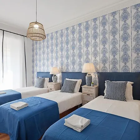 Guinea 19 By Interhome Lissabon