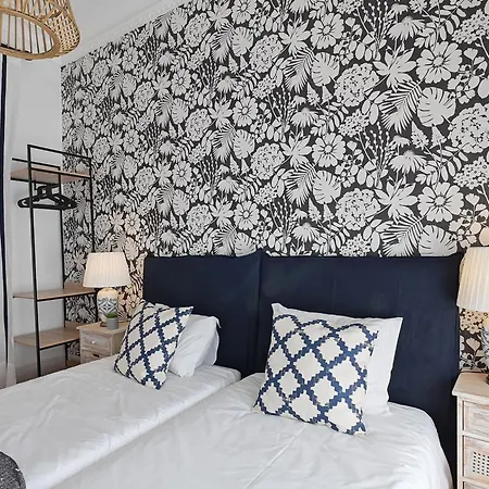 Guinea 19 By Interhome * Lissabon